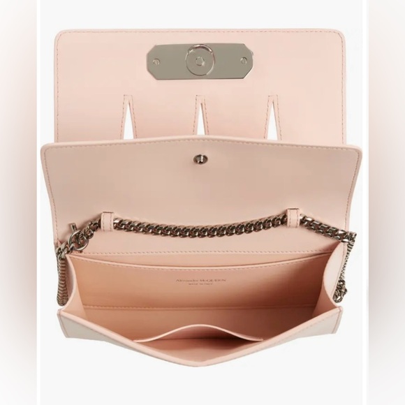 Alexander McQueen NWT Slash Cutout Knuckle Leather Clutch - Picture 6 of 10
